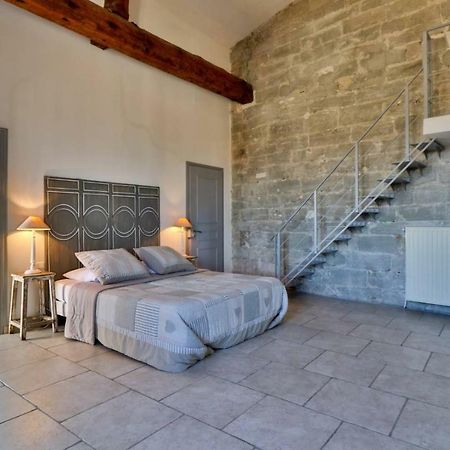 Caumont-sur-DuranceLe Posterlon住宿加早餐旅馆 外观 照片